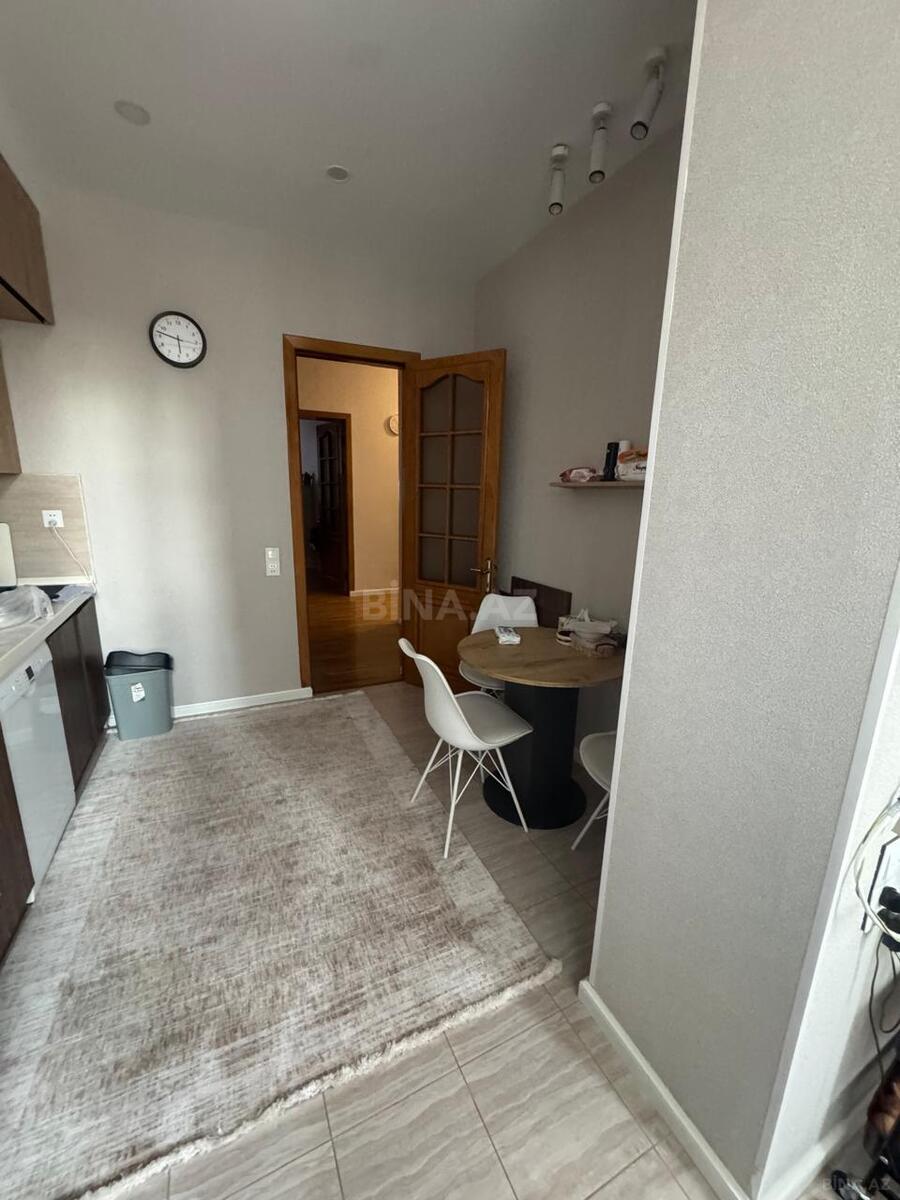 3 otaqlı köhnə tikili 80 m², 28 May m. - əsas şəkil