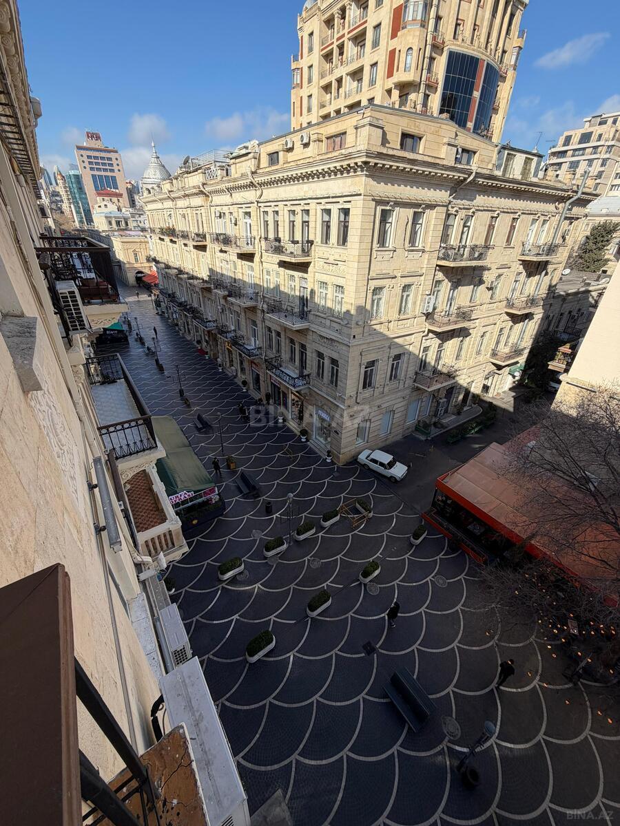 Satılır 2 otaqlı köhnə tikili 45 m², Sahil m. - şəkil 2