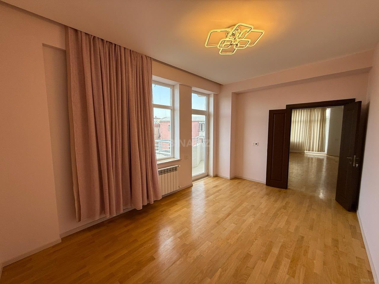 2 otaqlı yeni tikili 70 m², Badamdar q.