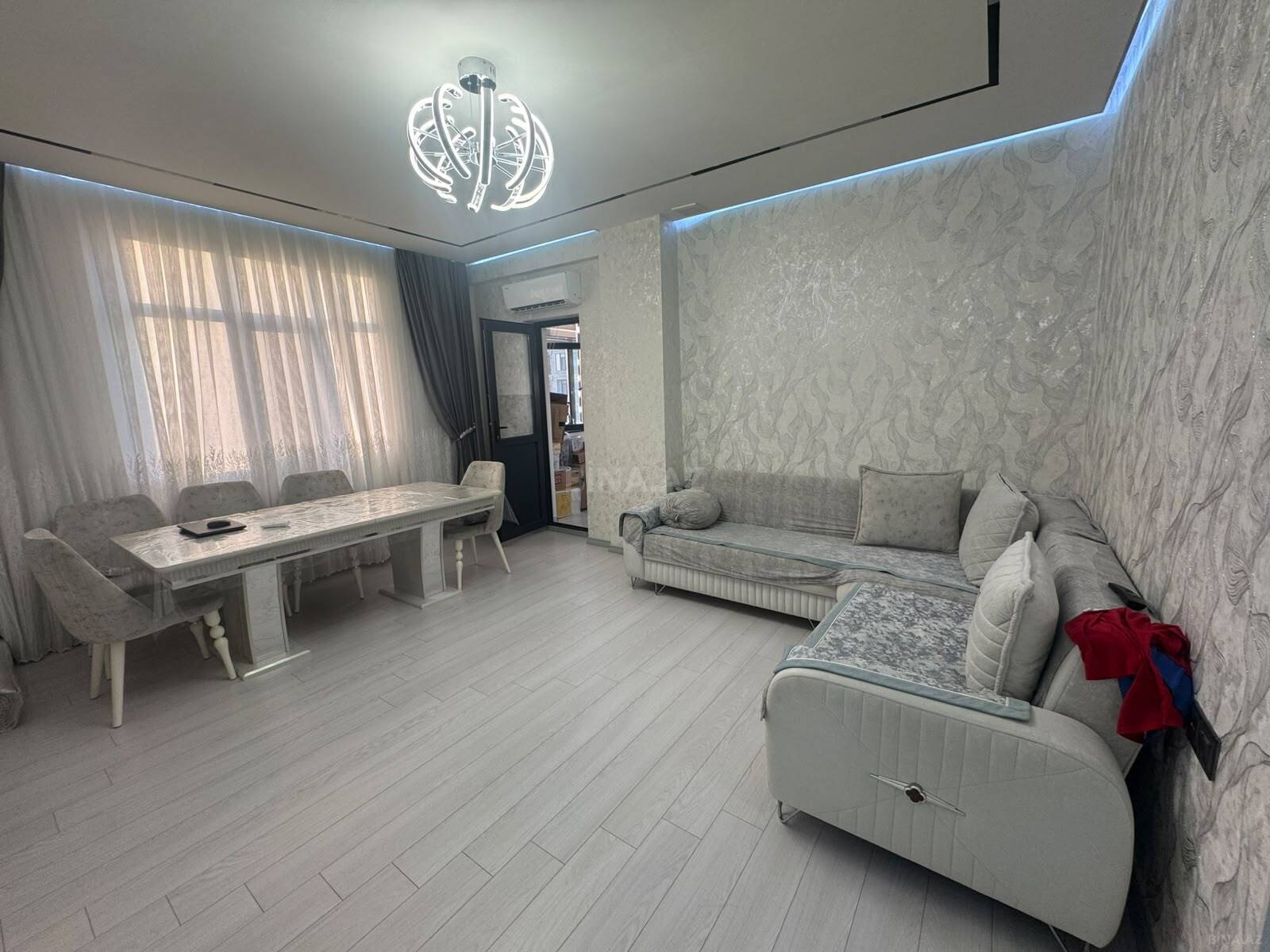 3 otaqlı yeni tikili 110 m², Memar Əcəmi m. - əsas şəkil