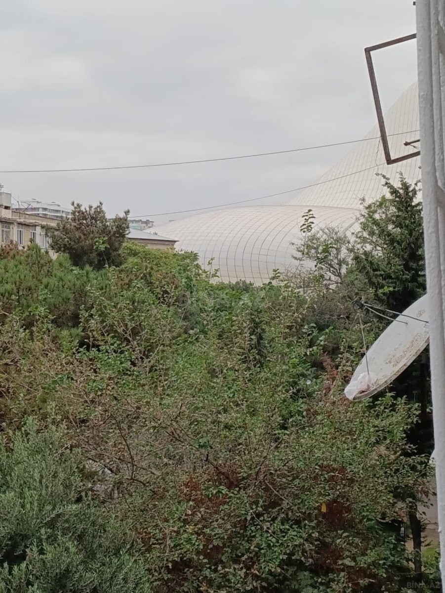 3 otaqlı köhnə tikili 85 m², Nərimanov r. - şəkil 3