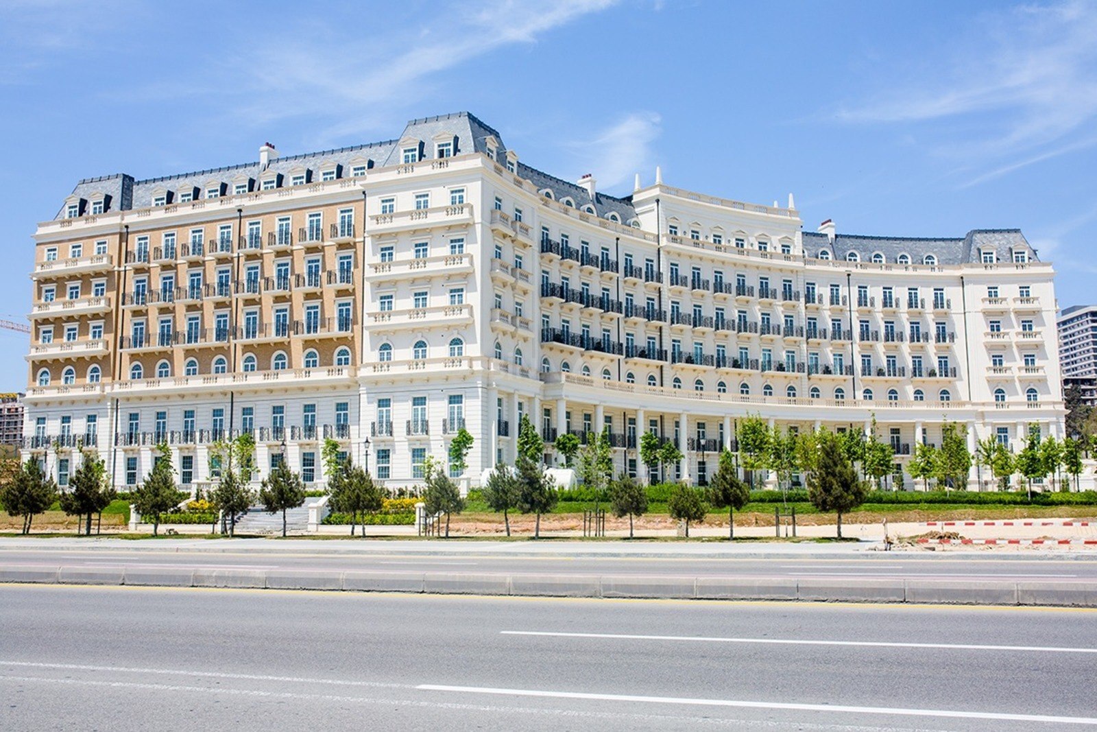 3 otaqlı yeni tikili 100 m², Ağ şəhər q.