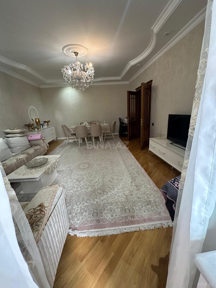 3 otaqlı yeni tikili 132 m², Badamdar q.