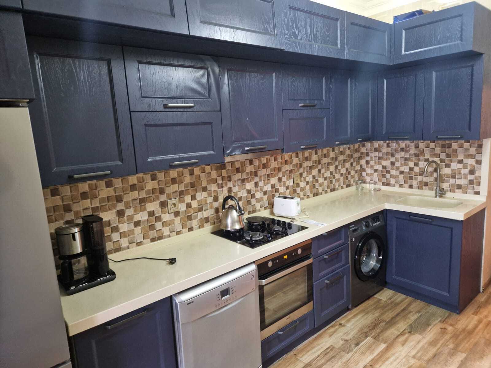 2 otaqlı yeni tikili 75 m², İnşaatçılar m.