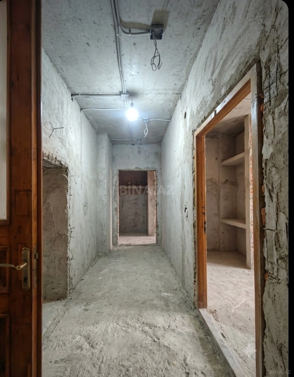 Satılır 3 otaqlı köhnə tikili 98 m², Sahil m. - şəkil 2
