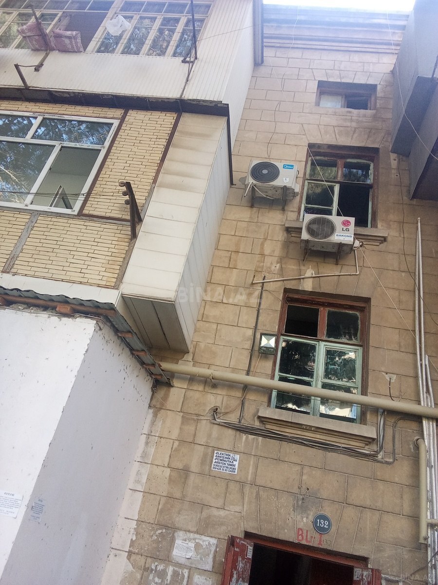 2 otaqlı köhnə tikili 45 m², Nərimanov r. - əsas şəkil
