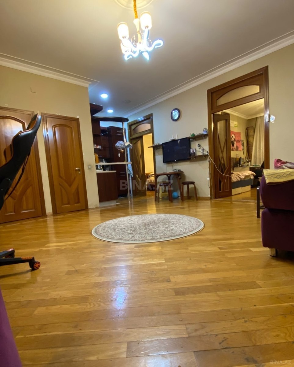 3 otaqlı köhnə tikili 74 m², Şah İsmayıl Xətai m. - şəkil 2