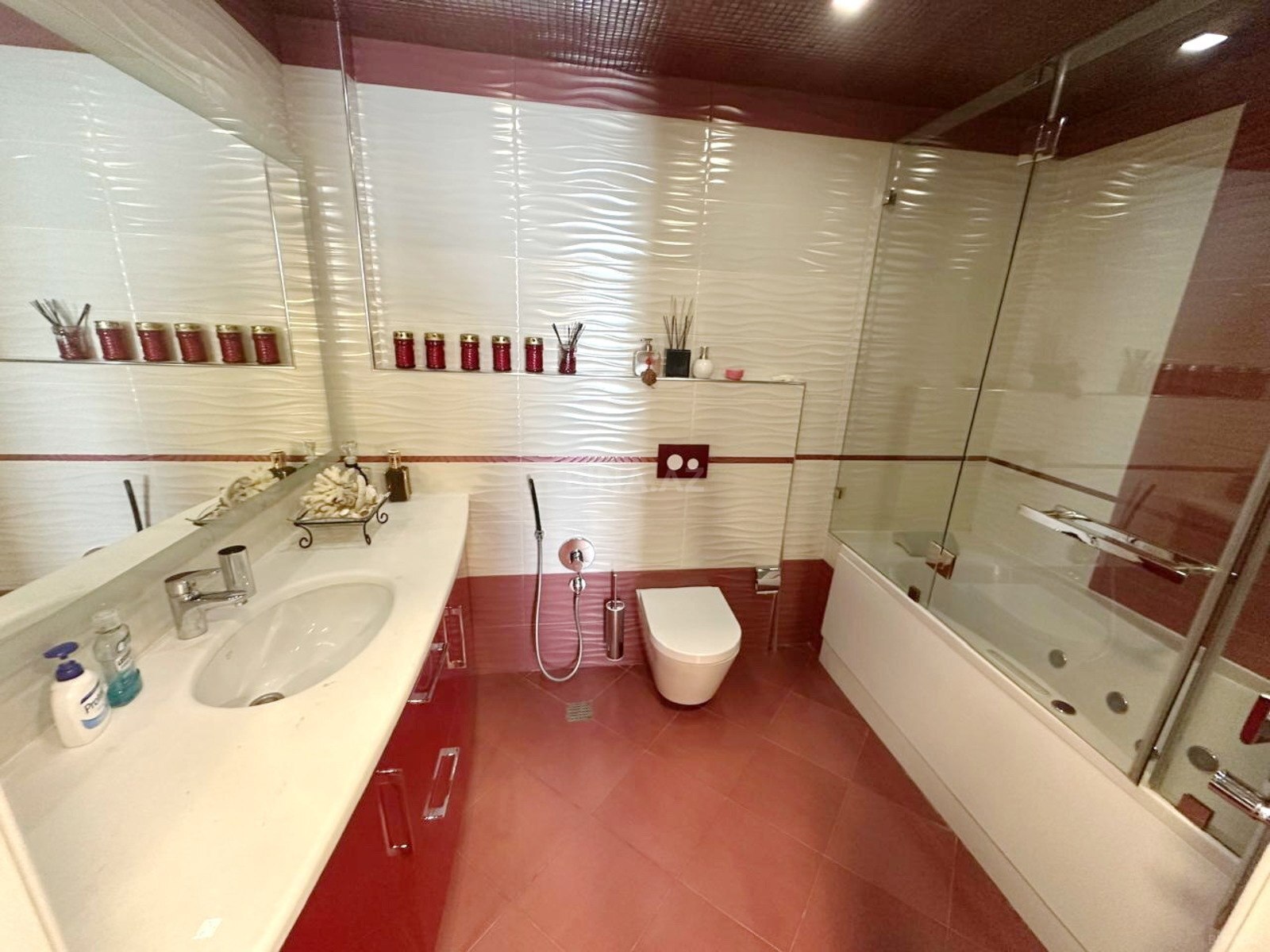 3 otaqlı yeni tikili 153 m², Badamdar q. - əsas şəkil