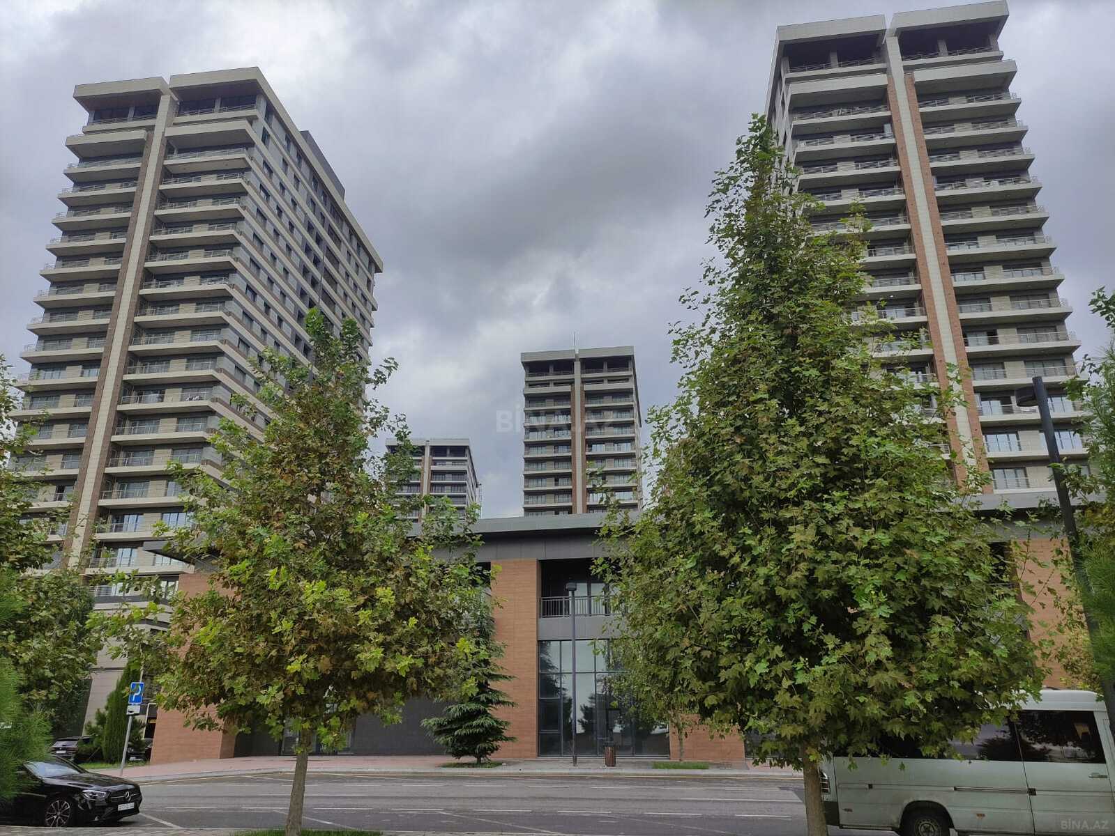 Satılır 4 otaqlı yeni tikili 196 m², Ağ şəhər q. - şəkil 2