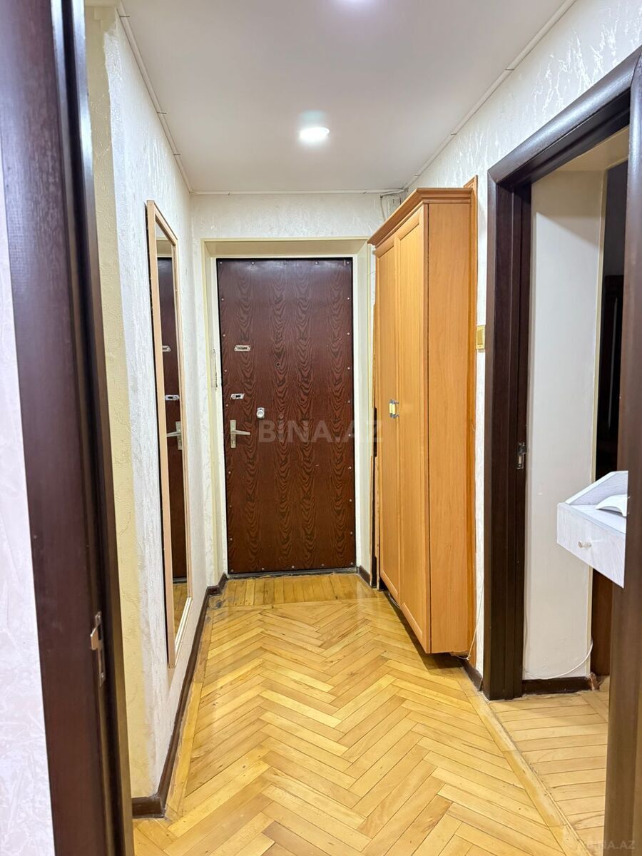 3 otaqlı köhnə tikili 75 m², Elmlər Akademiyası m. - əsas şəkil