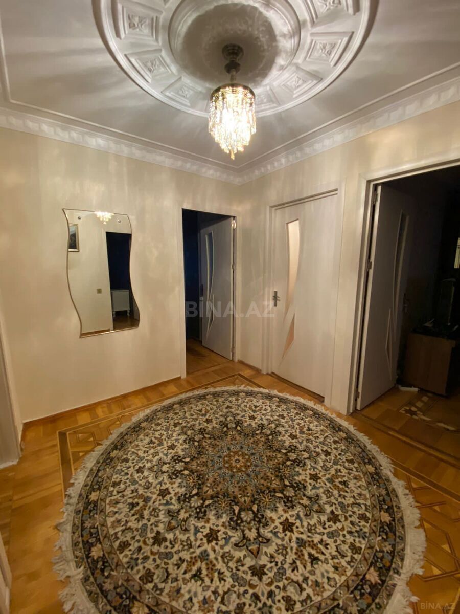 4 otaqlı köhnə tikili 100 m², Neftçilər m.
