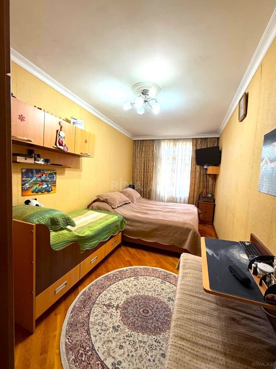 Satılır 3 otaqlı köhnə tikili 70 m², Gənclik m. - şəkil 2