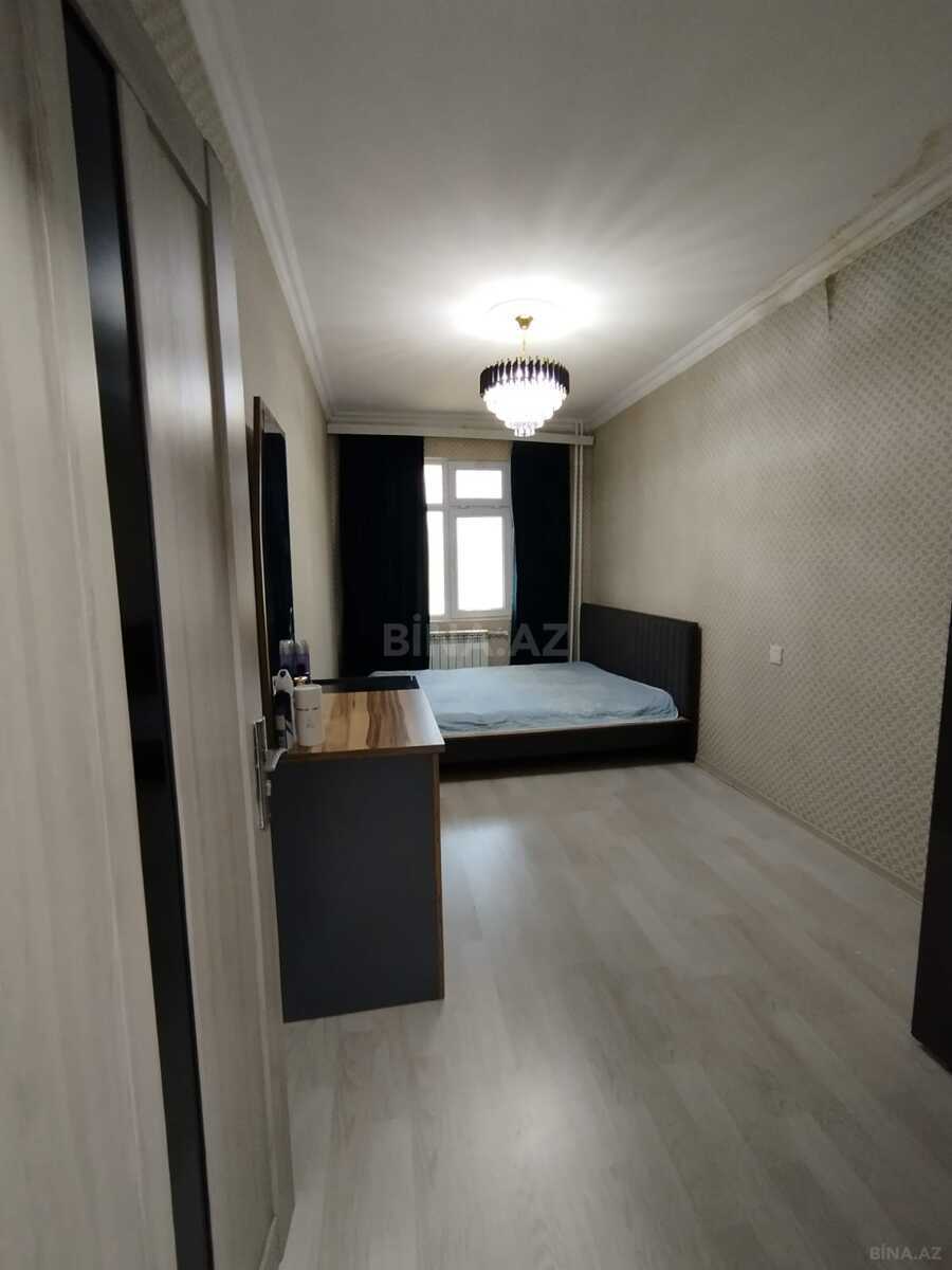 Satılır 3 otaqlı köhnə tikili 70 m², 8 Noyabr m. - şəkil 3