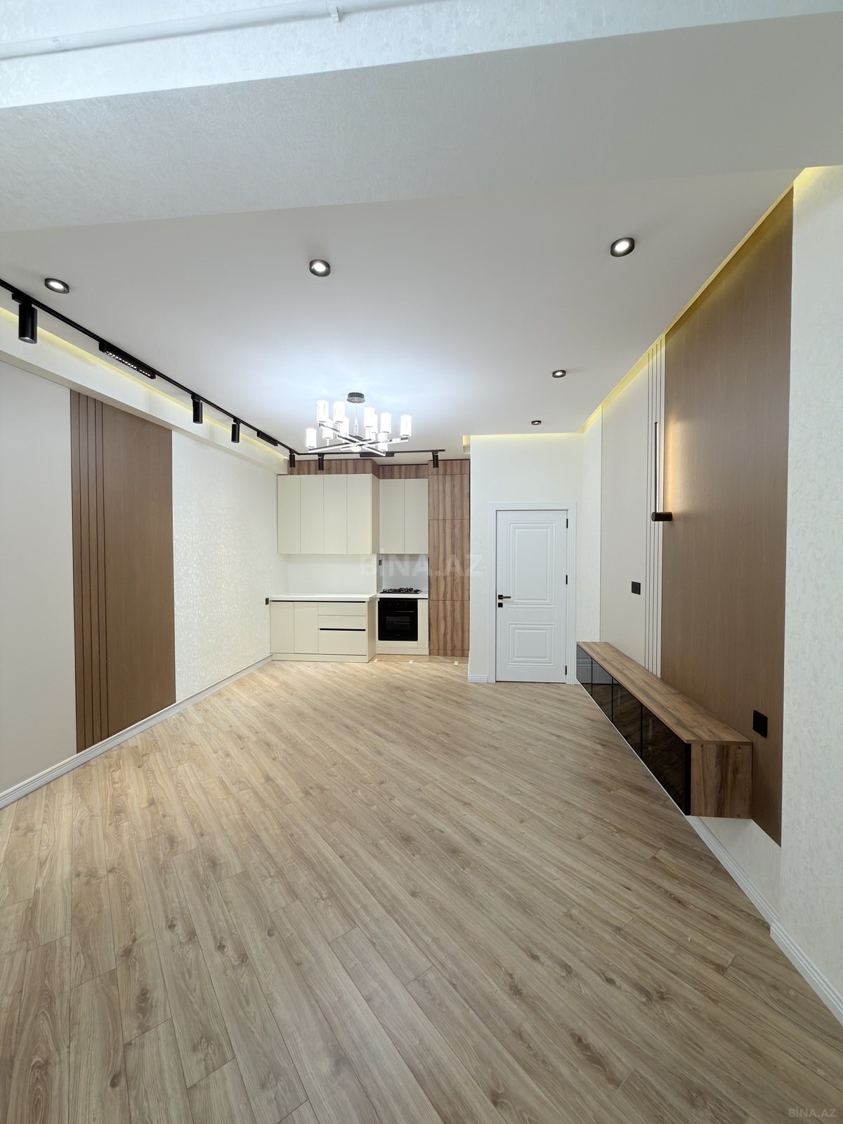 2 otaqlı yeni tikili 70 m², Nizami r.