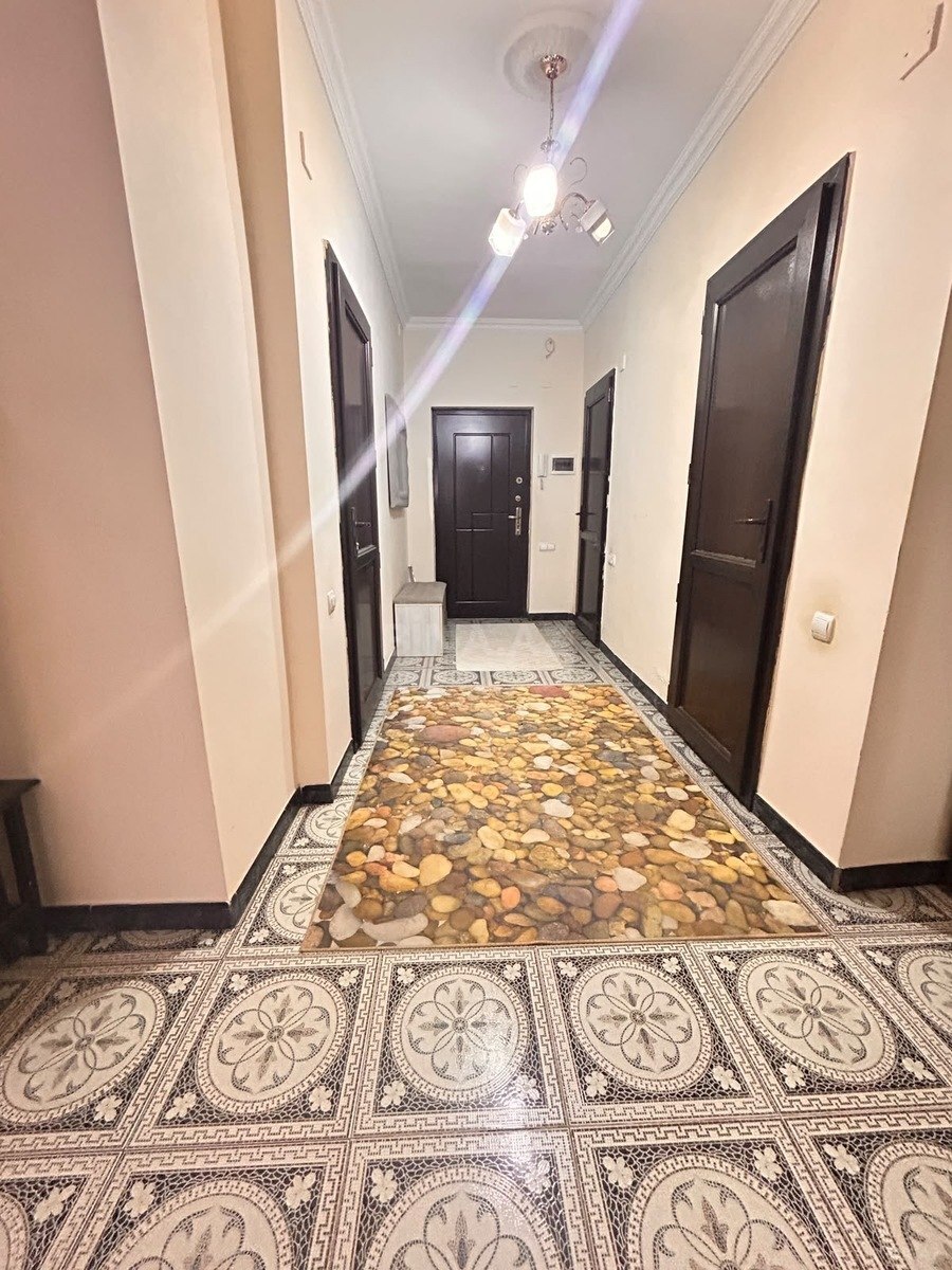 3 otaqlı yeni tikili 83 m², Bakıxanov q. - şəkil 2