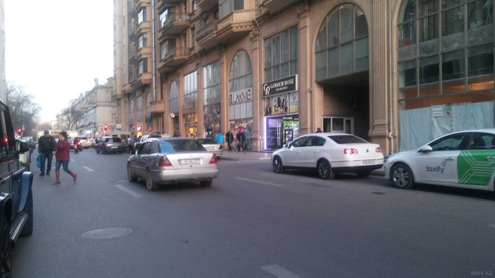 2 otaqlı köhnə tikili 50 m², Sahil m.