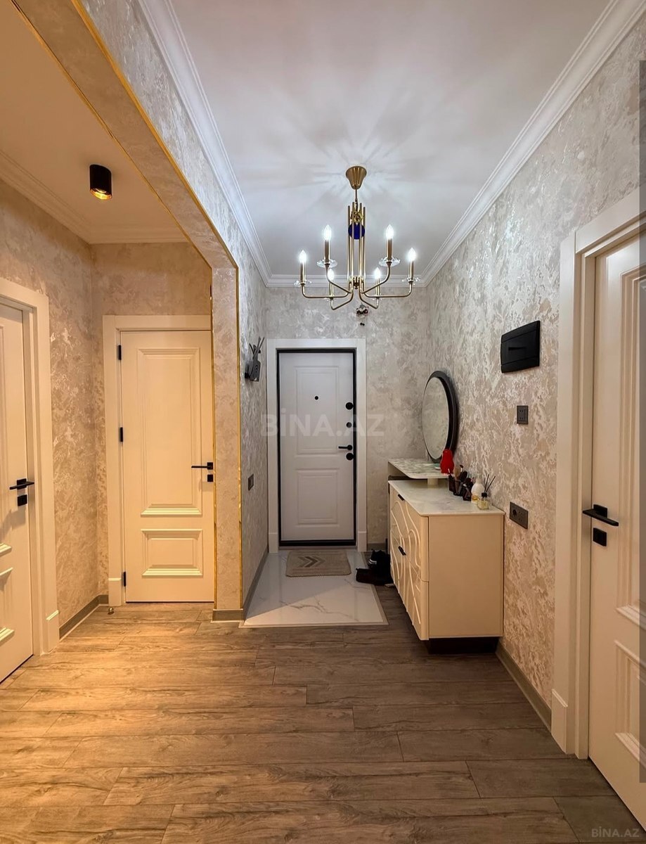 3 otaqlı köhnə tikili 90 m², Memar Əcəmi m.