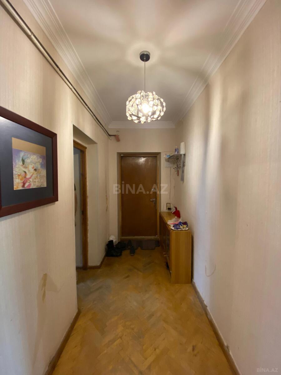 Satılır 4 otaqlı köhnə tikili 90 m², Badamdar q.