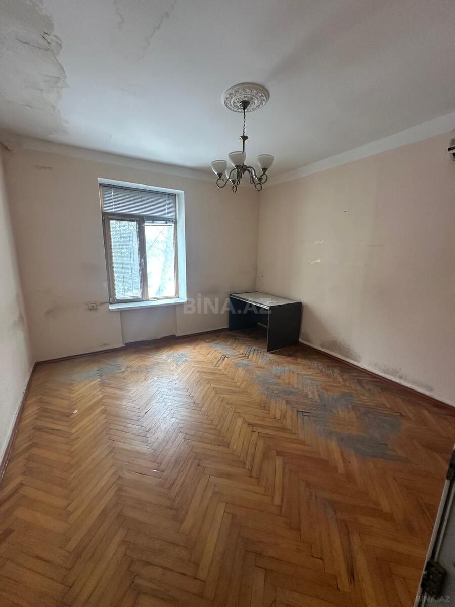 3 otaqlı köhnə tikili 72 m², Elmlər Akademiyası m. - şəkil 2