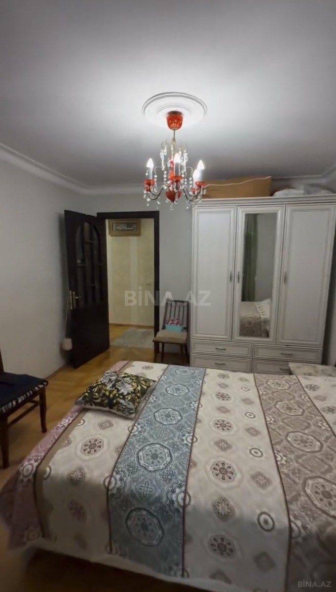 3 otaqlı köhnə tikili 73 m², Elmlər Akademiyası m. - şəkil 3