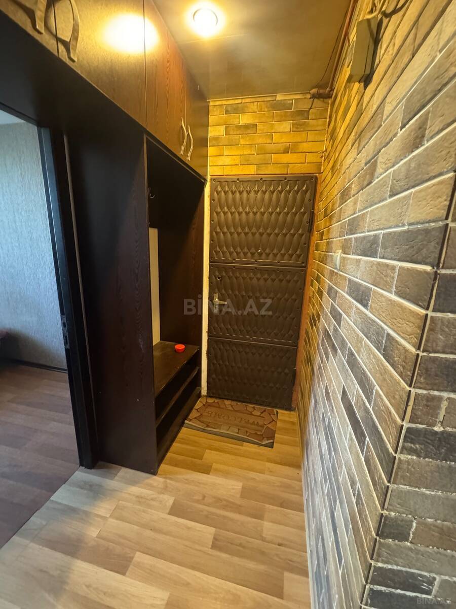 3 otaqlı köhnə tikili 85 m², Bakıxanov q.