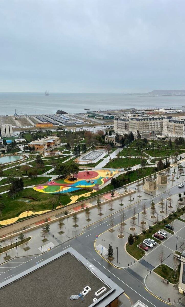 Satılır 4 otaqlı yeni tikili 196 m², Ağ şəhər q. - şəkil 3