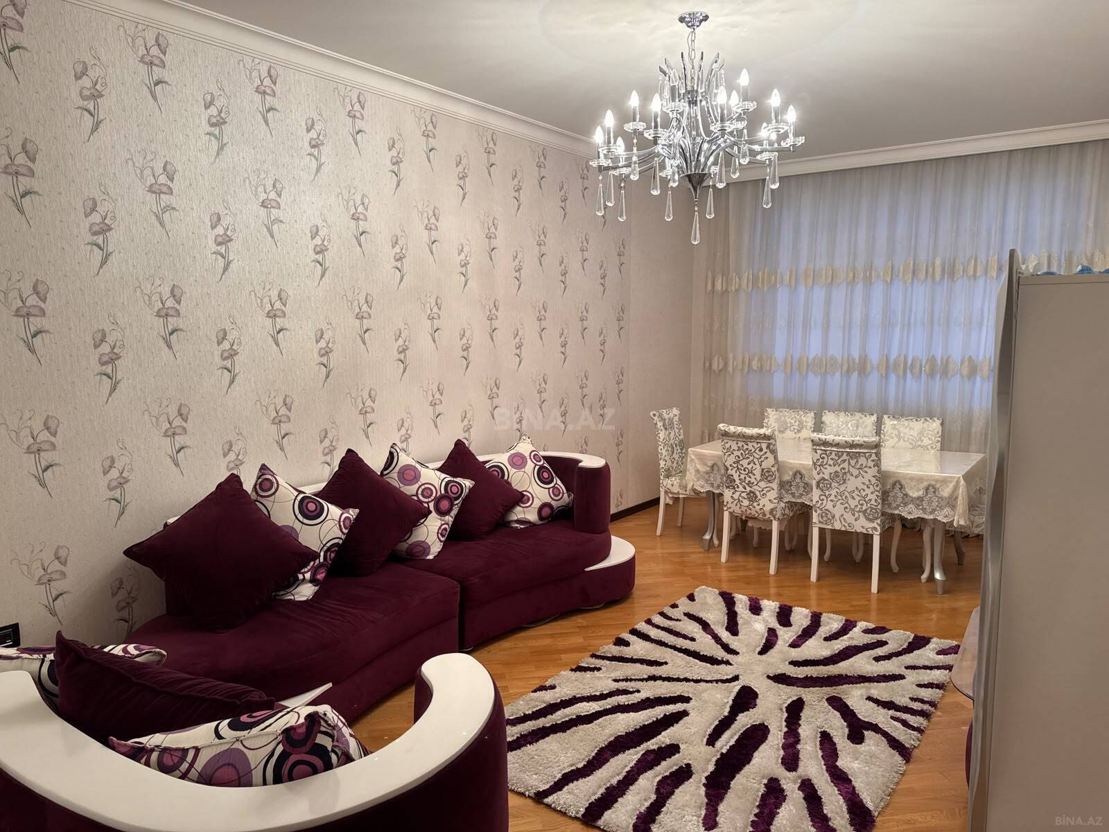 3 otaqlı yeni tikili 137 m², 28 May m.