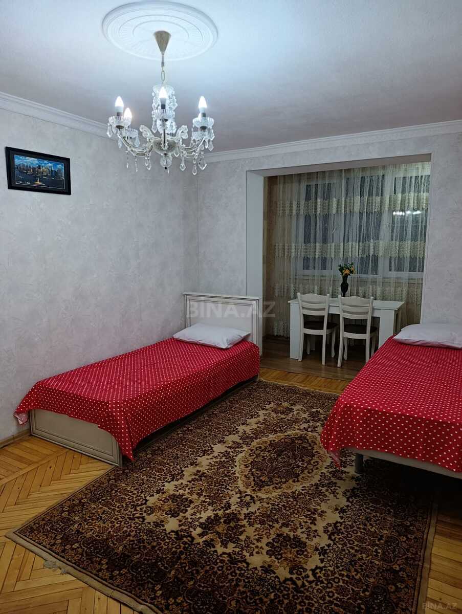 1 otaqlı köhnə tikili 40 m², Elmlər Akademiyası m. - əsas şəkil