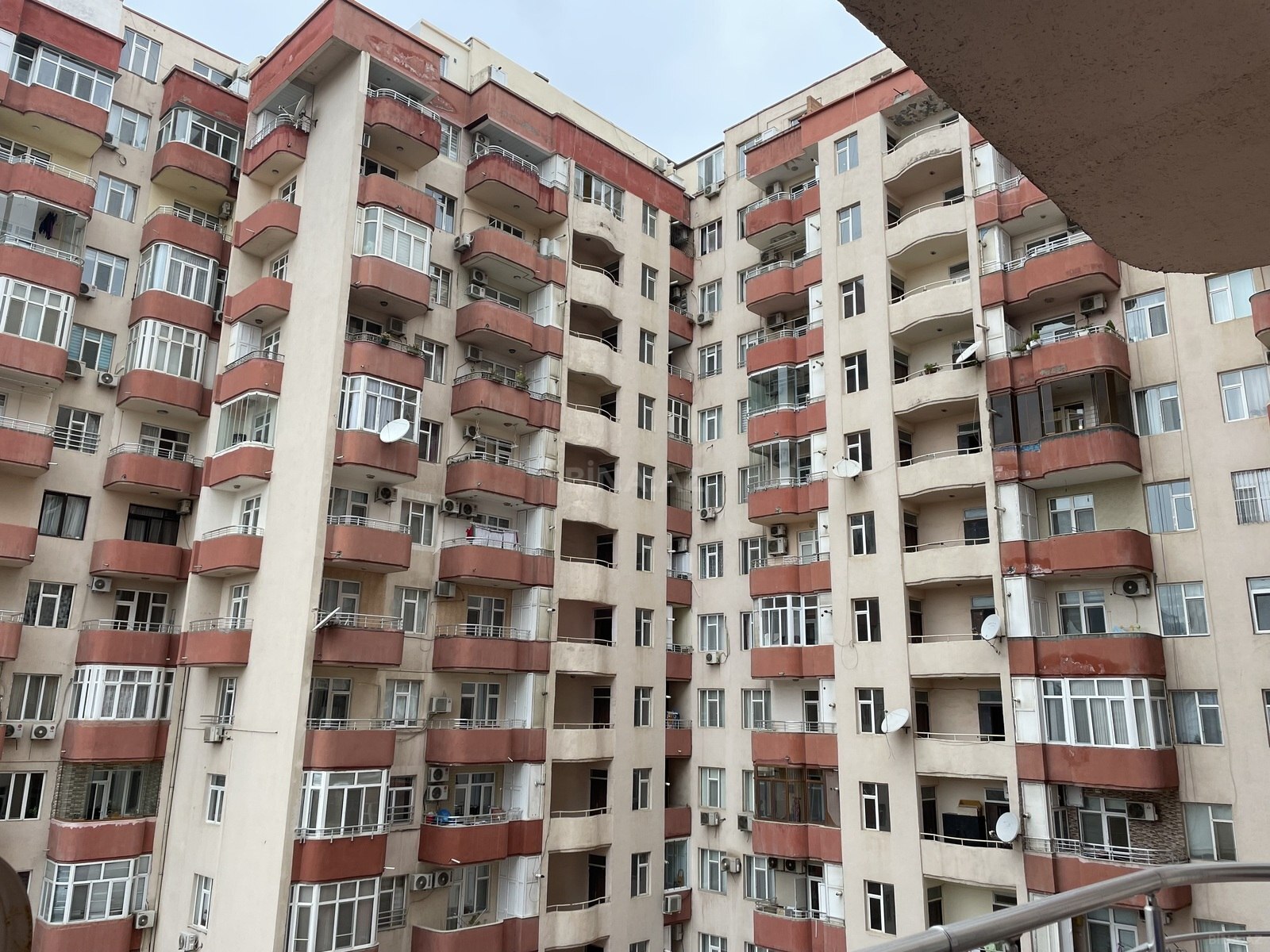 3 otaqlı yeni tikili 135 m², Şah İsmayıl Xətai m.