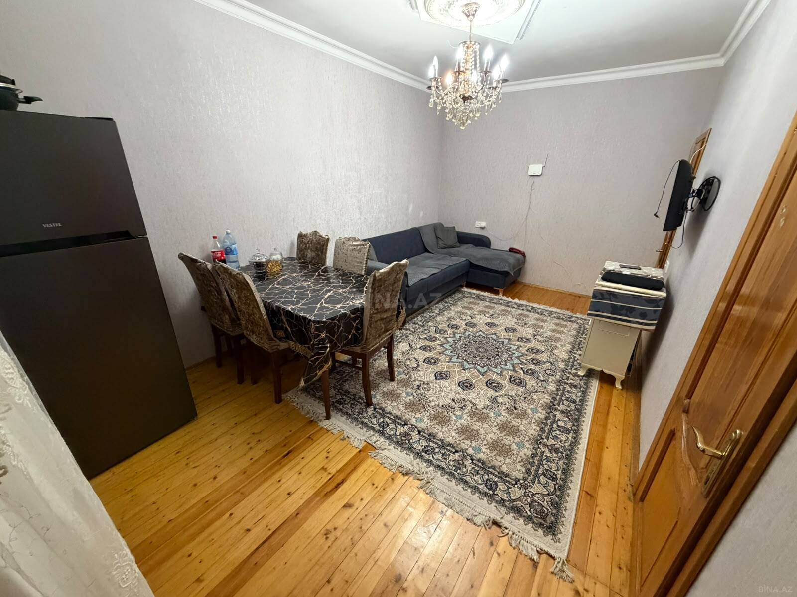 3 otaqlı köhnə tikili 70 m², Memar Əcəmi m. - şəkil 2