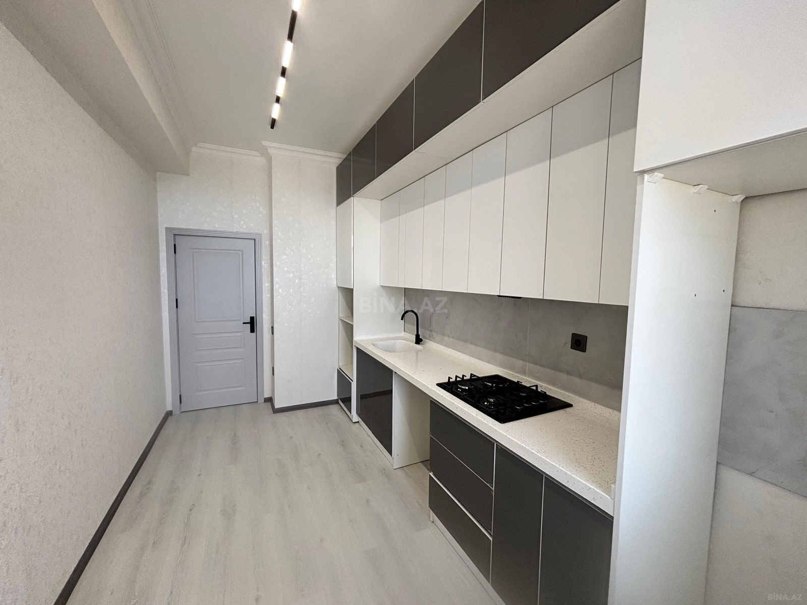 Satılır 2 otaqlı yeni tikili 67 m², Xətai r.