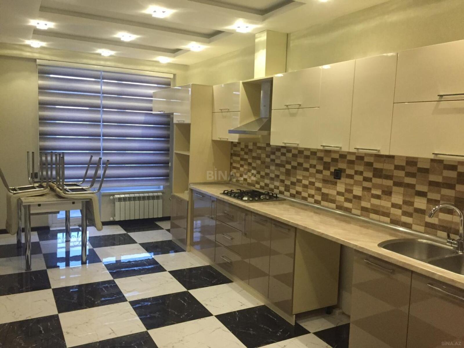 3 otaqlı yeni tikili 140 m², Səbail r.