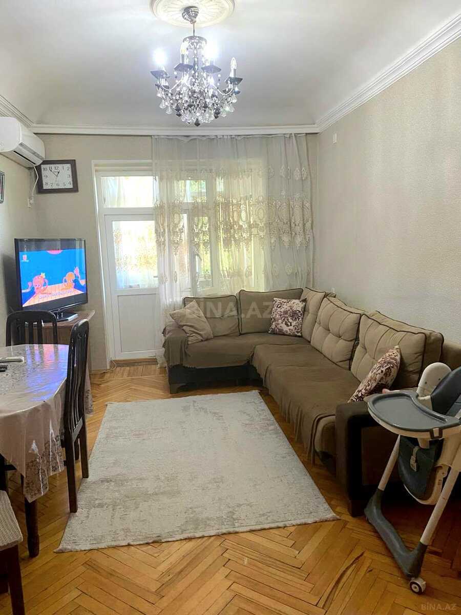 4 otaqlı köhnə tikili 85 m², 8-ci kilometr q.