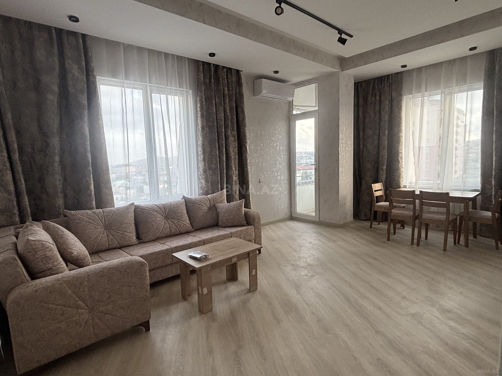 3 otaqlı yeni tikili 72 m², Masazır q.