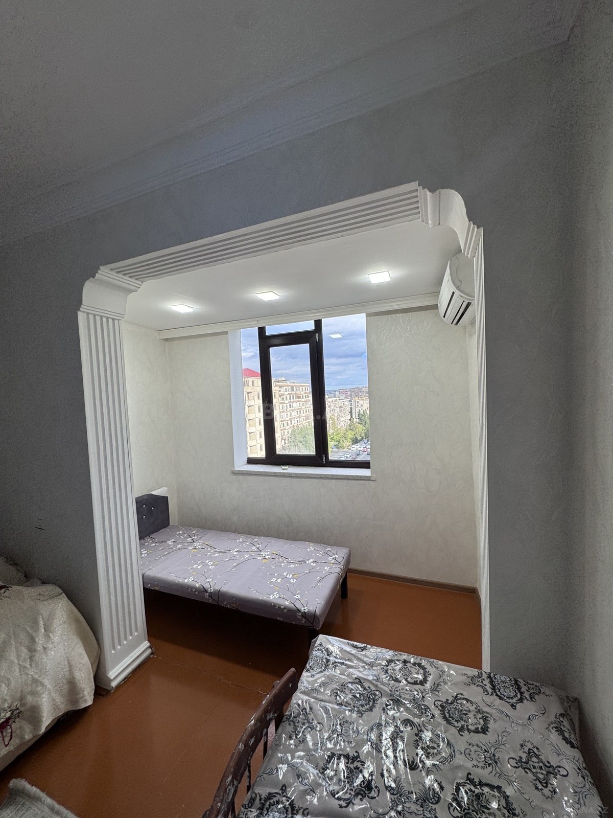 1 otaqlı köhnə tikili 45 m², Memar Əcəmi m.