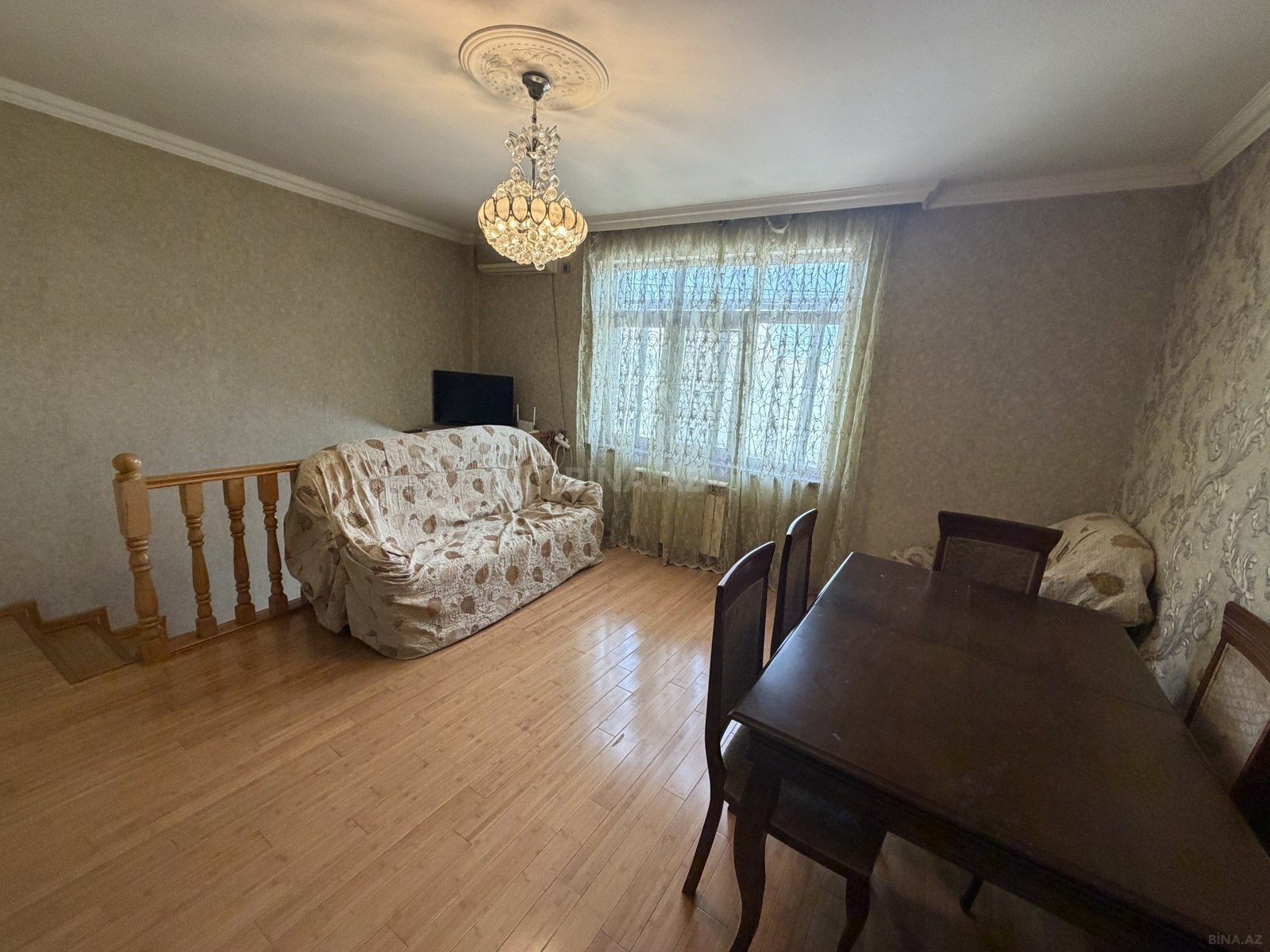 2 otaqlı köhnə tikili 50 m², Qaraçuxur q.