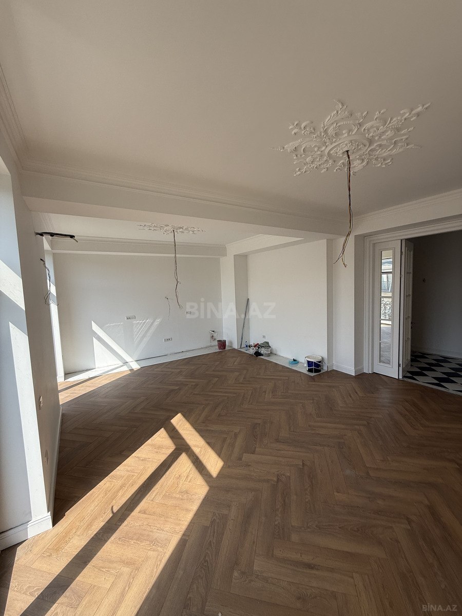 3 otaqlı yeni tikili 145 m², Şah İsmayıl Xətai m. - şəkil 2