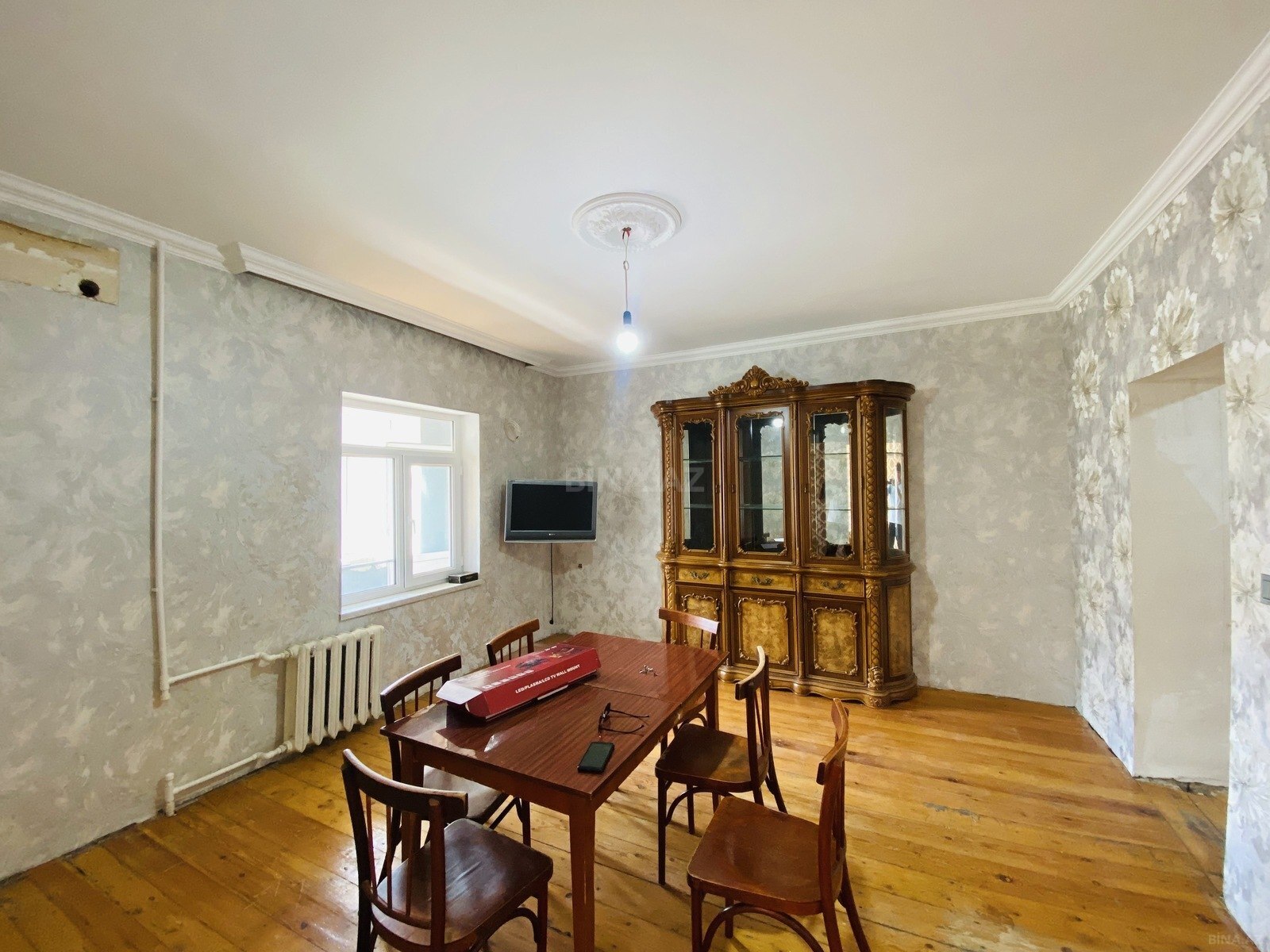 4 otaqlı köhnə tikili 100 m², Xalqlar Dostluğu m.