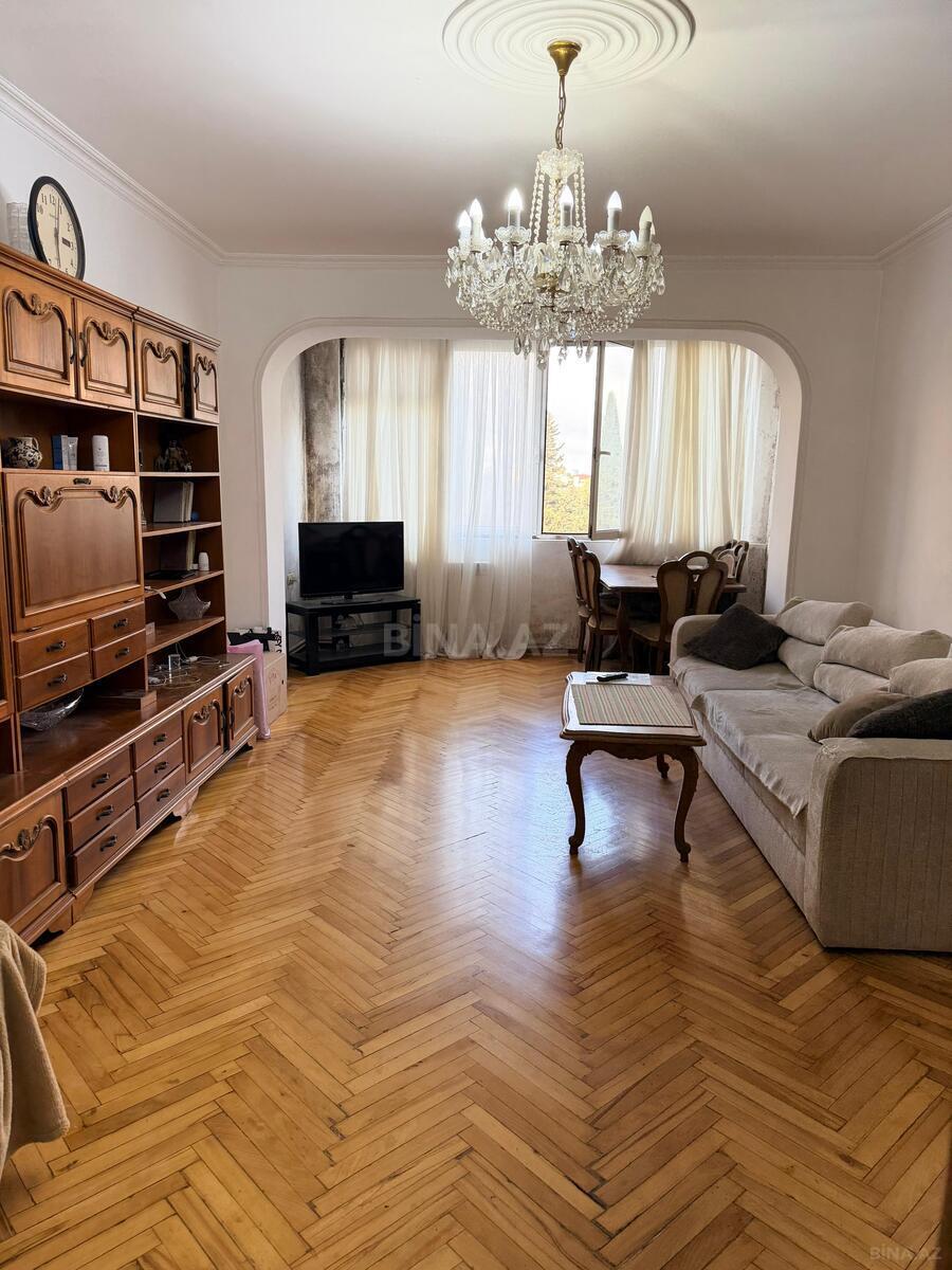 3 otaqlı köhnə tikili 90 m², Gənclik m. - əsas şəkil
