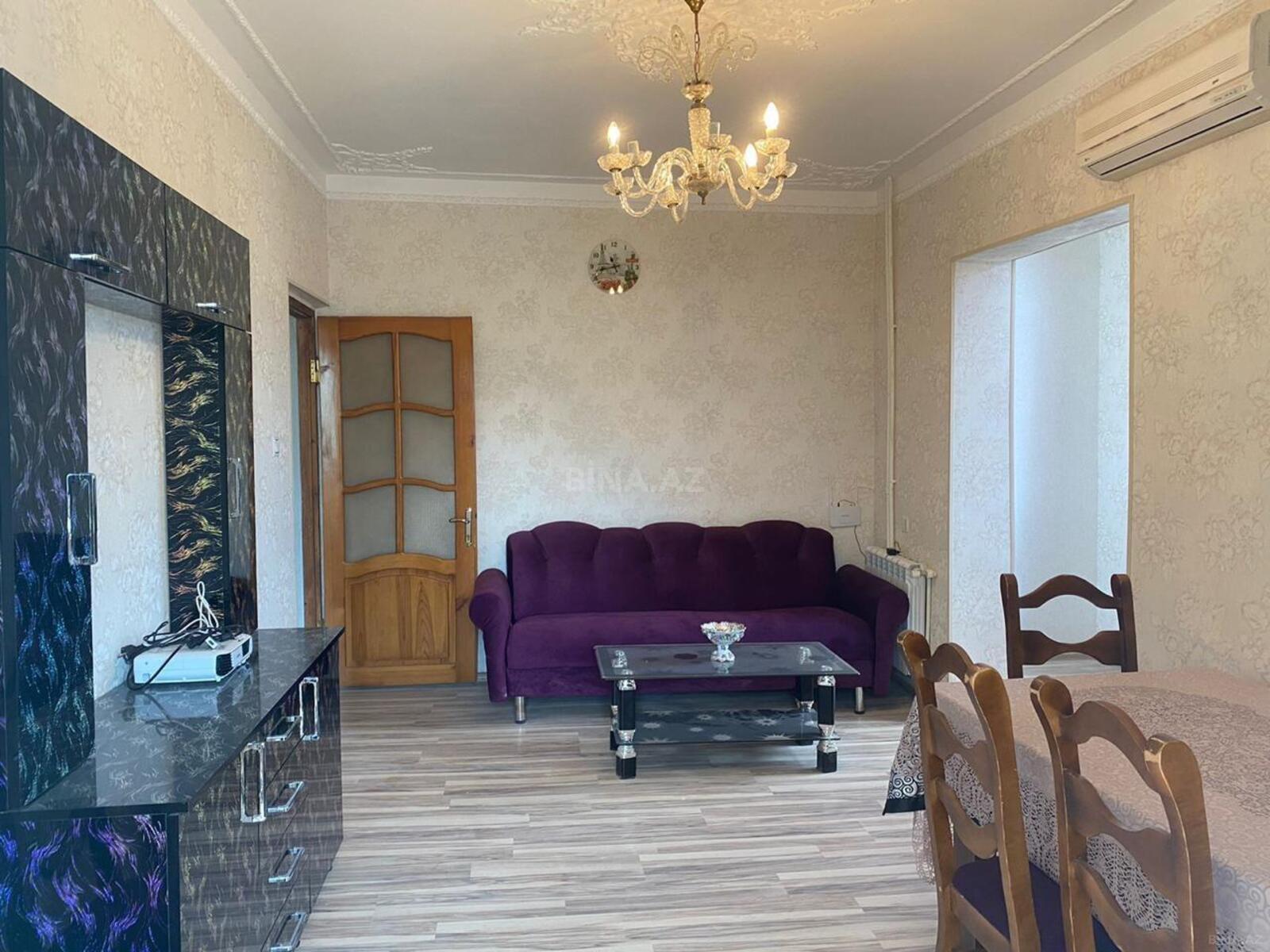 2 otaqlı köhnə tikili 60 m², Memar Əcəmi m.