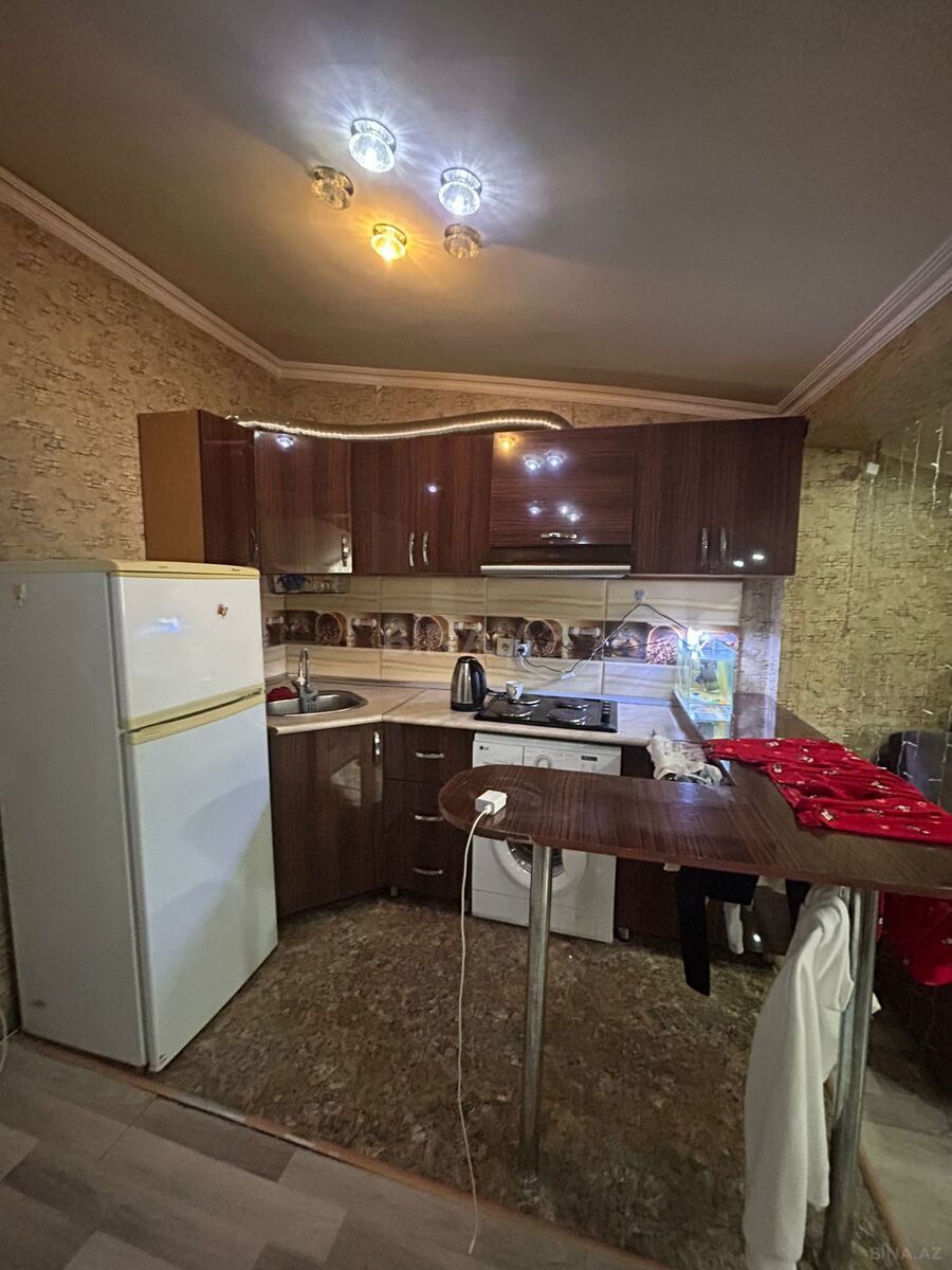 1 otaqlı yeni tikili 35 m², İnşaatçılar m.