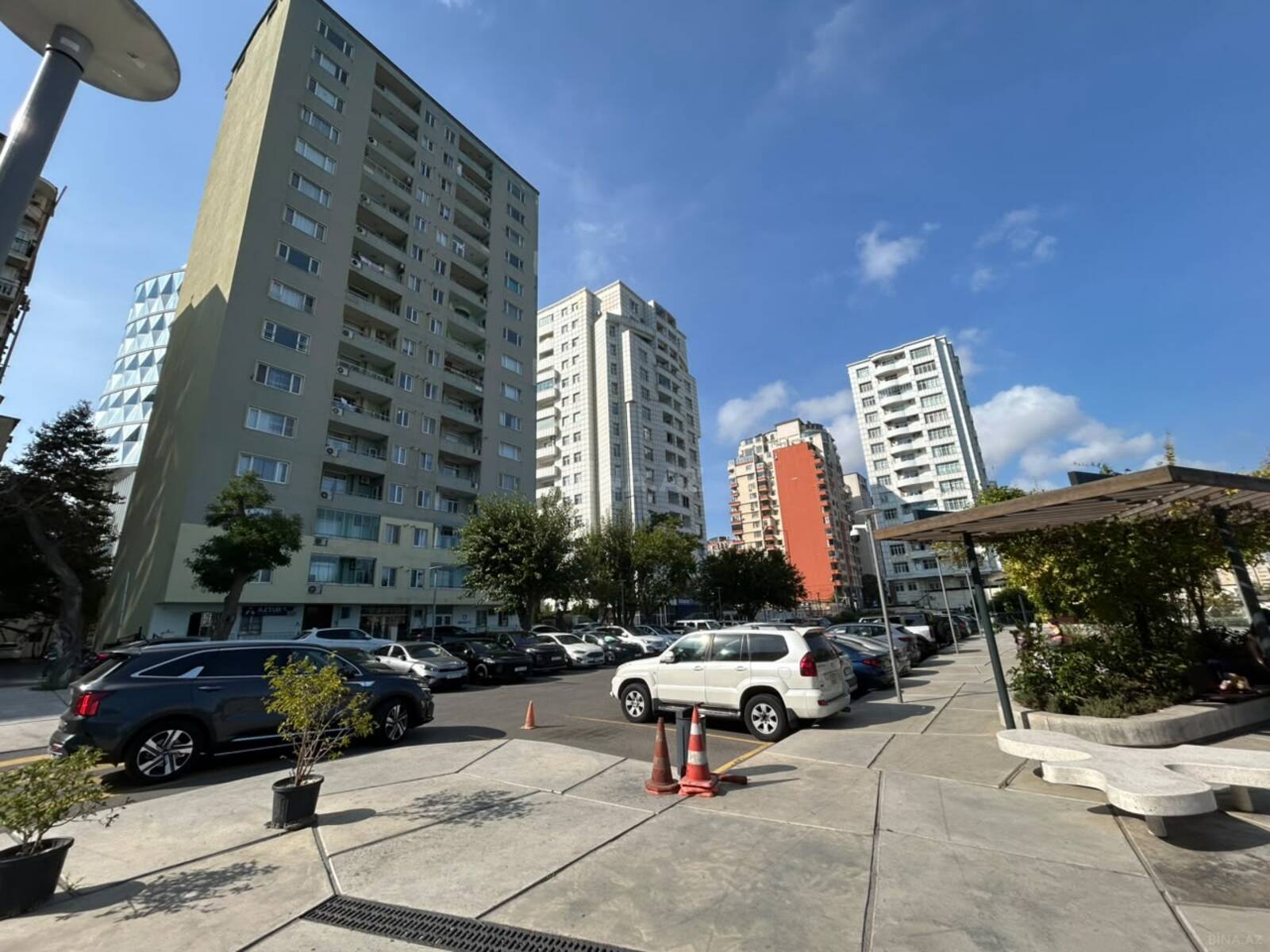 3 otaqlı köhnə tikili 81 m², Elmlər Akademiyası m. - şəkil 3