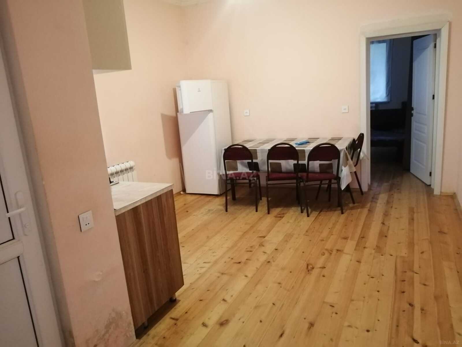 2 otaqlı köhnə tikili 65 m², Yasamal r.