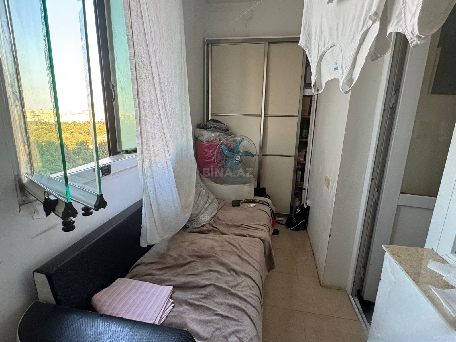 Satılır 2 otaqlı köhnə tikili 63 m², Gənclik m. - əsas şəkil