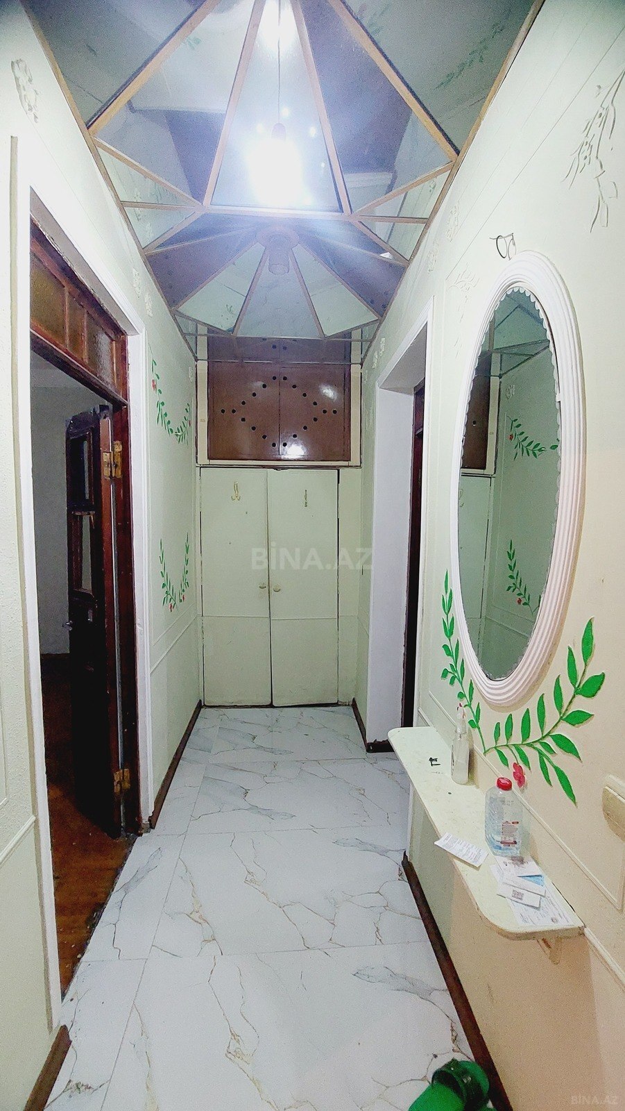 2 otaqlı köhnə tikili 70 m², Koroğlu m.