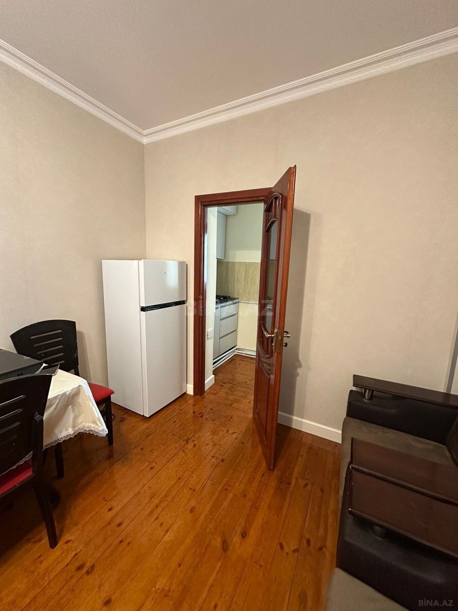 2 otaqlı köhnə tikili 55 m², Azadlıq Prospekti m. - şəkil 3