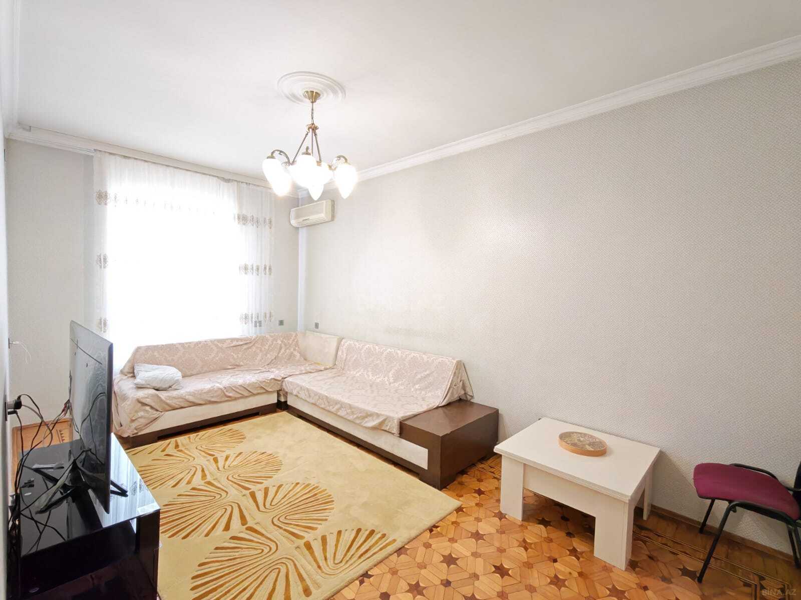 Satılır 3 otaqlı köhnə tikili 90 m², Nərimanov r.