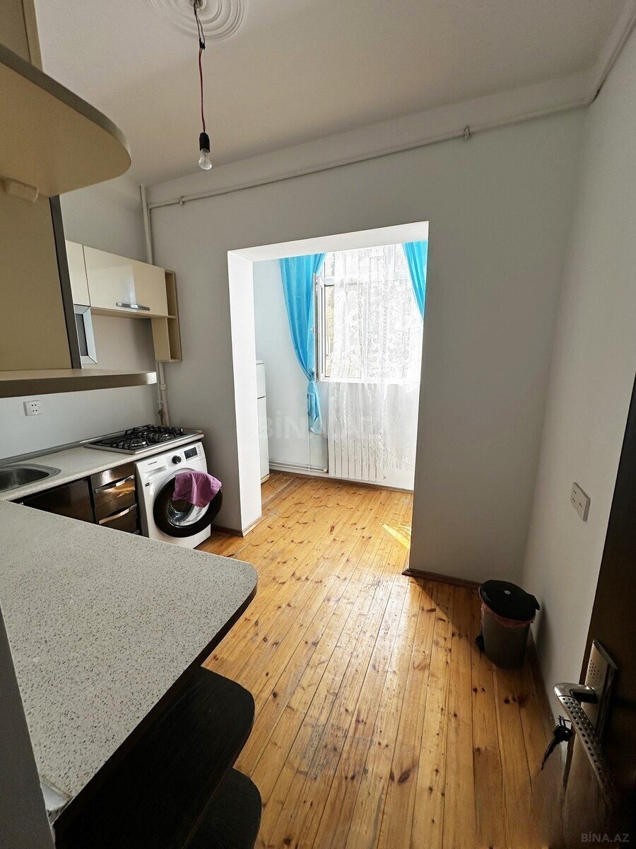 2 otaqlı köhnə tikili 65 m², Yeni Yasamal q. - şəkil 3