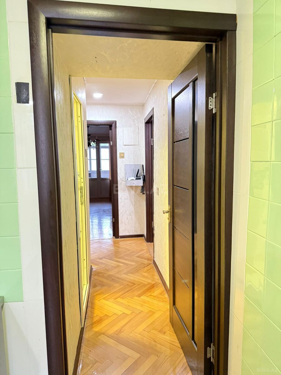 3 otaqlı köhnə tikili 75 m², Elmlər Akademiyası m. - şəkil 3