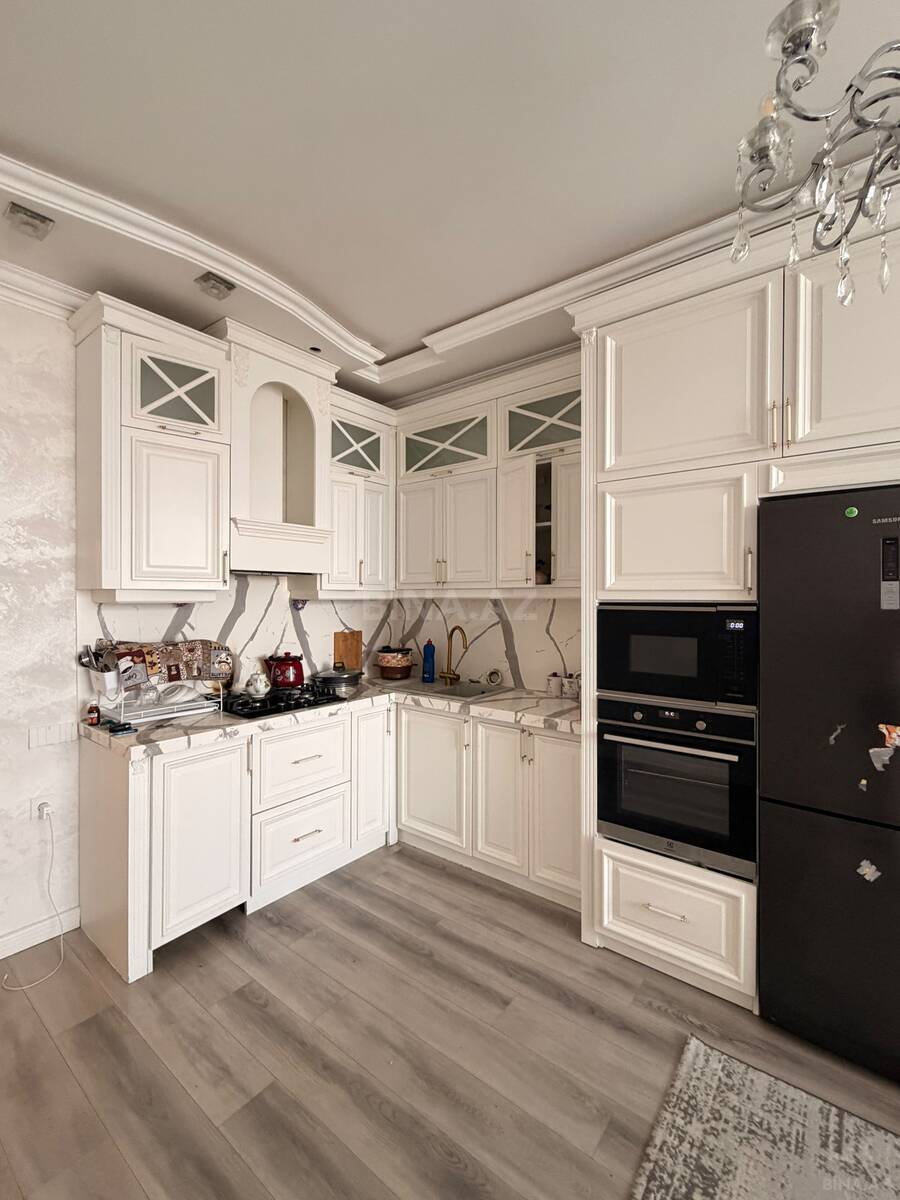 2 otaqlı yeni tikili 70 m², Neftçilər m. - əsas şəkil